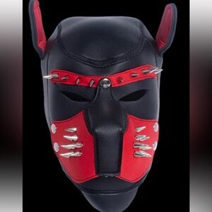 ANDREW CHRISTIAN TROPHY BOY® STUDDED PUPPY PLAY HOOD BLACK/RED.